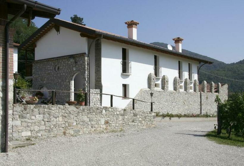 ホテル Borgo Di Corte Alloggio Agrituristico