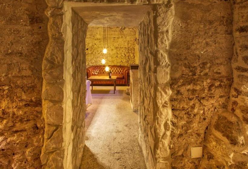 هتل Borgo Incantato Spoleto