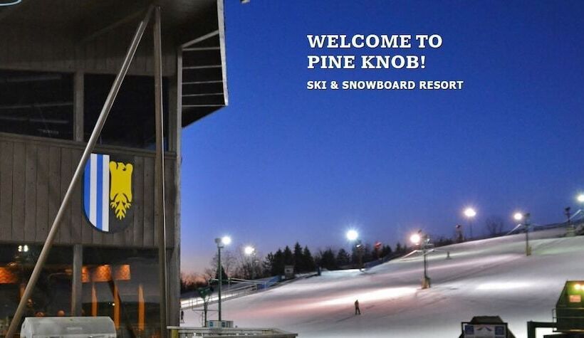 Отель Comfort Inn & Suites