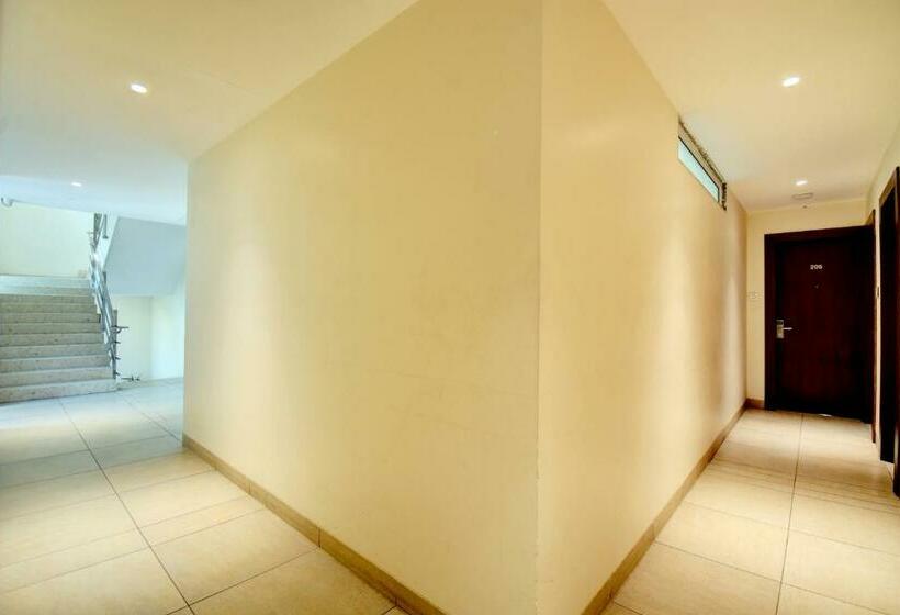 ホテル Elite Homes