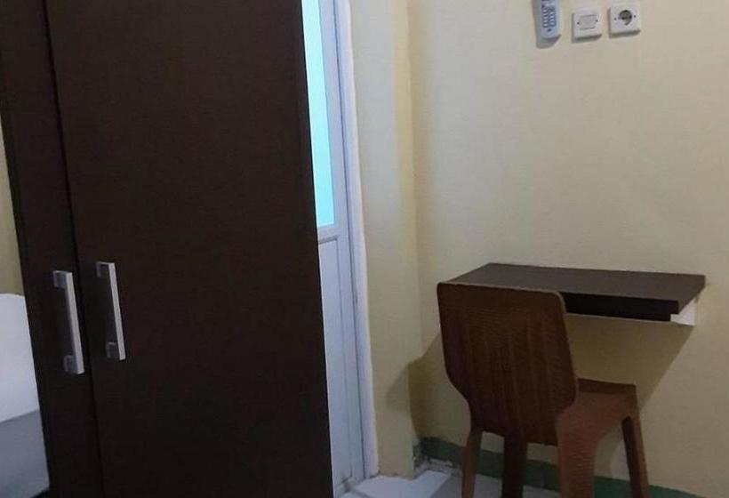 בית מלון כפרי Guest House Syariah Lp3b Brebes Redpartner