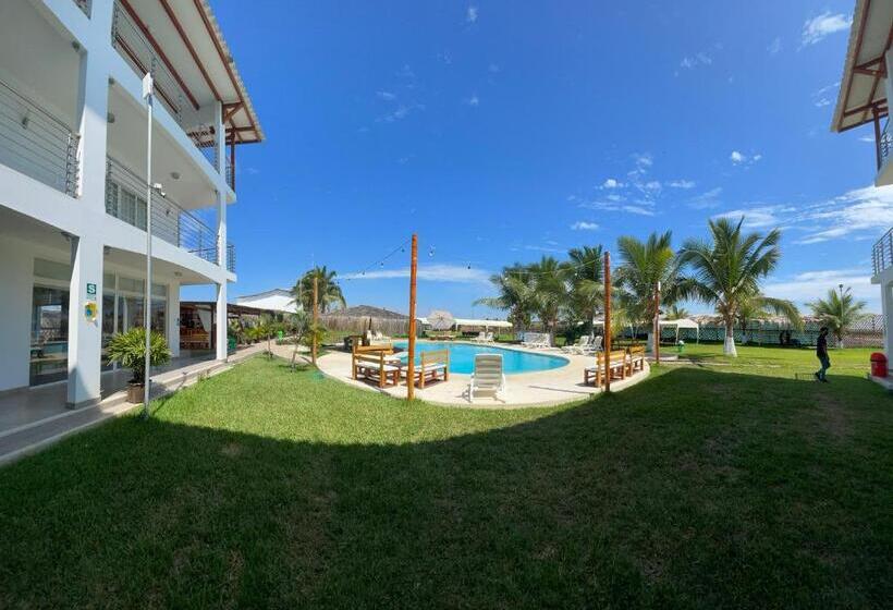 هتل Hacienda Guamito