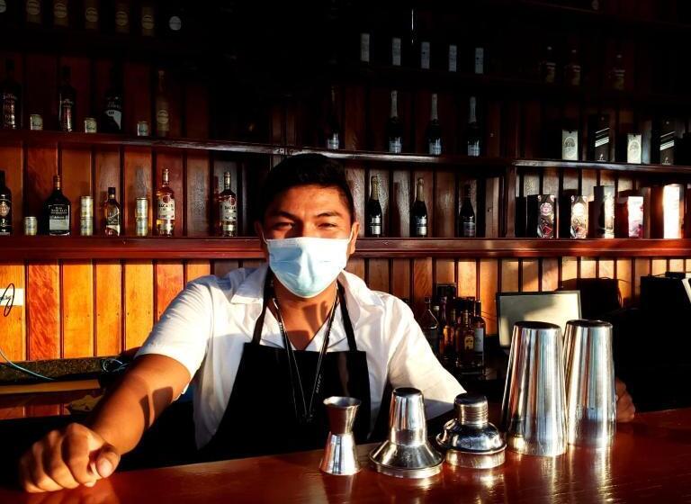 هتل Hacienda Guamito