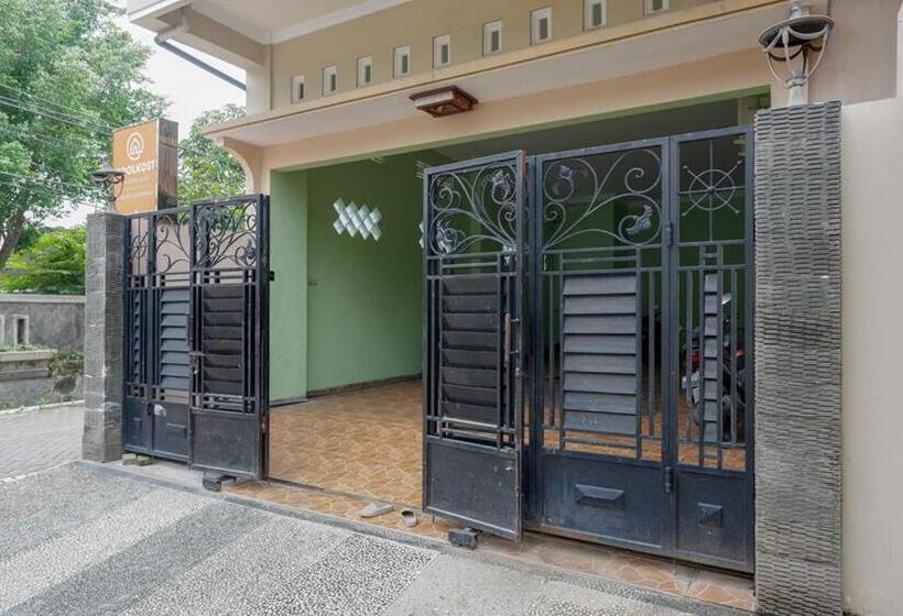 호텔 Koolkost @ Majapahit Area Semarang