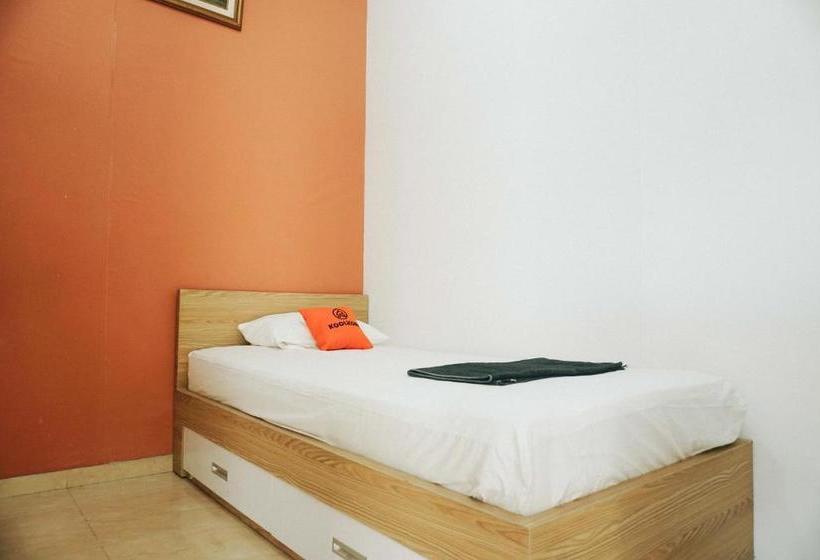 酒店 Koolkost Near University Of Surabaya