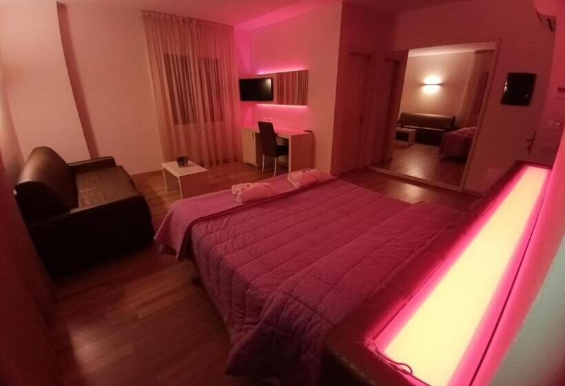 בית מלון כפרי Locanda Larotonda