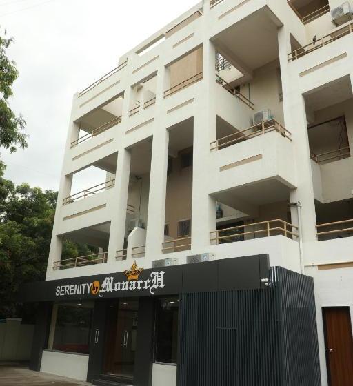 Отель Serenity By Monarch, Baner Pune
