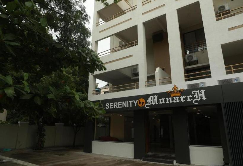 Отель Serenity By Monarch, Baner Pune