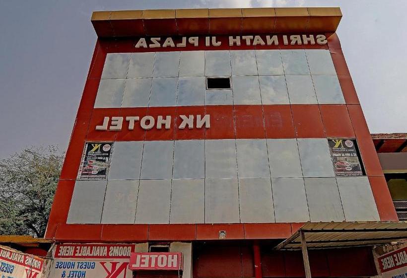 酒店 Oyo 71086 Nk Guest House & Restaurant