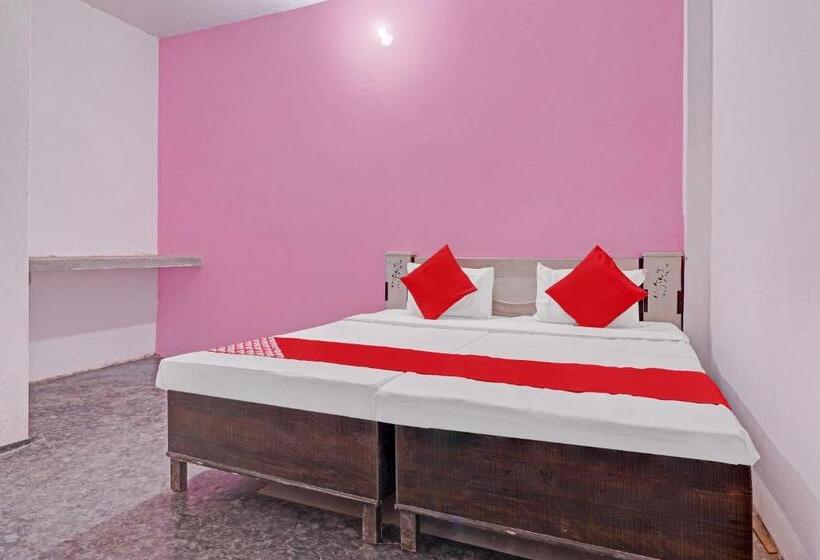 호텔 Oyo 79466 Vats Tower