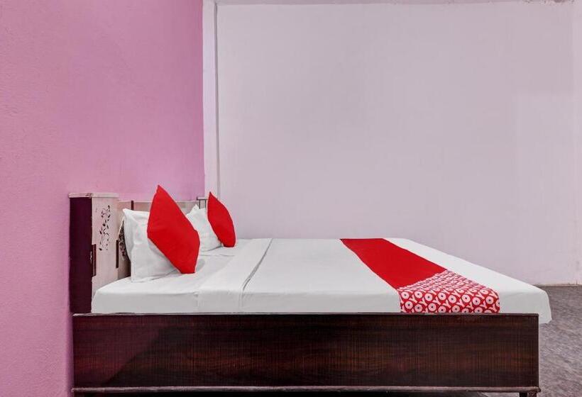 호텔 Oyo 79466 Vats Tower