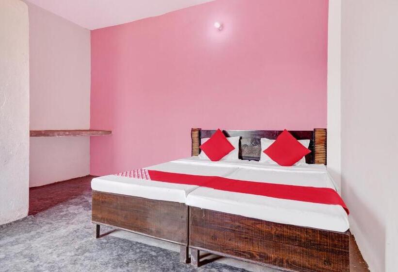 호텔 Oyo 79466 Vats Tower