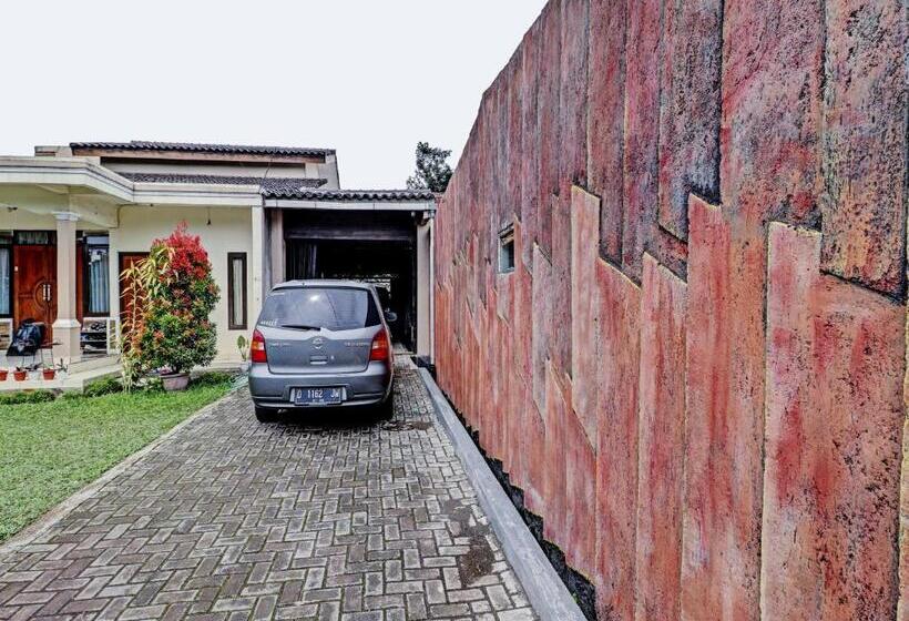 酒店 Oyo 90454 Adinda Homestay Cibodas Lembang