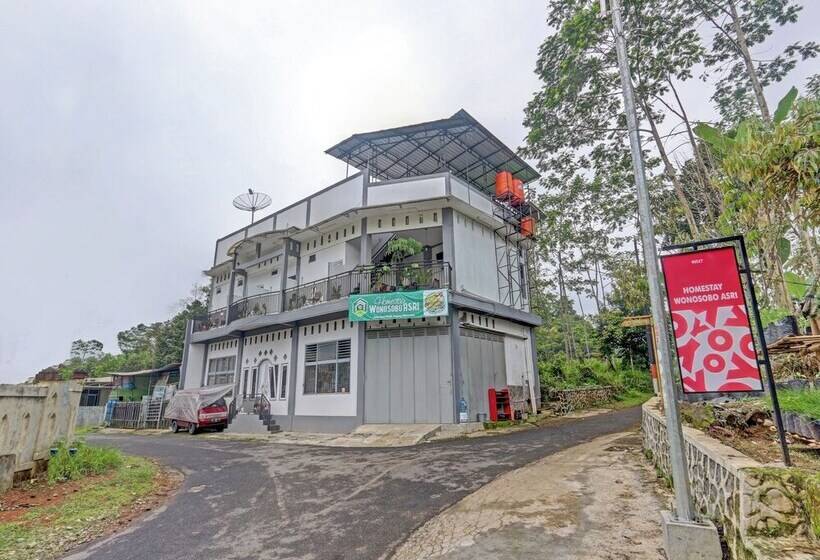 בית מלון כפרי Oyo 90517 Homestay Wonosobo Asri