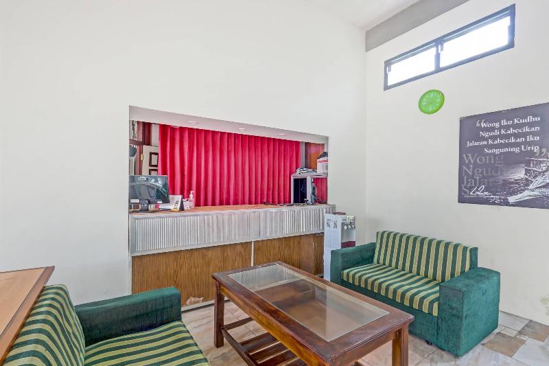 בית מלון כפרי Oyo 90517 Homestay Wonosobo Asri