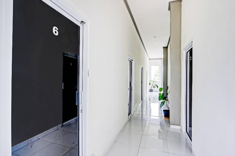 בית מלון כפרי Oyo 90517 Homestay Wonosobo Asri