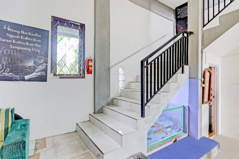 בית מלון כפרי Oyo 90517 Homestay Wonosobo Asri