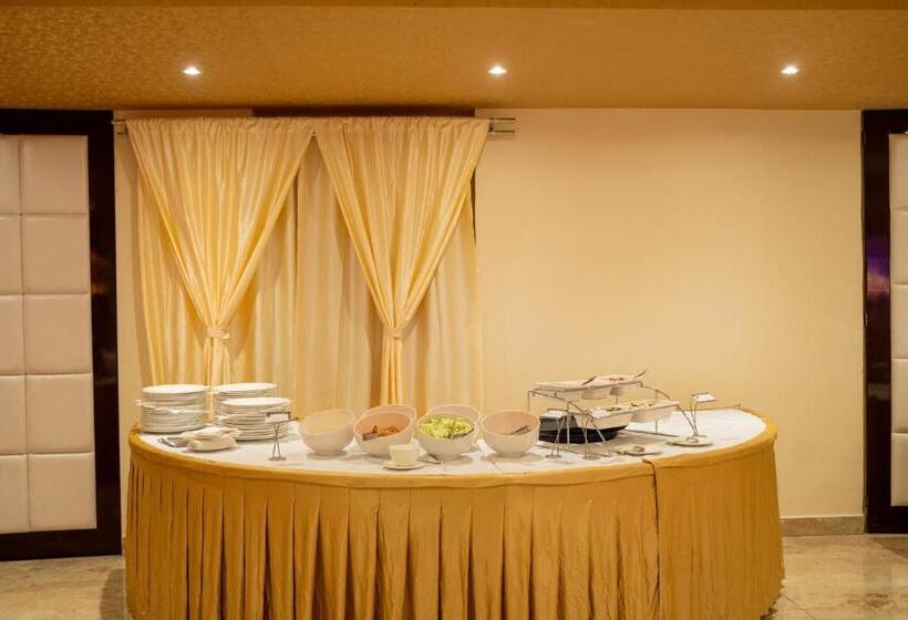 فندق Paras Heights