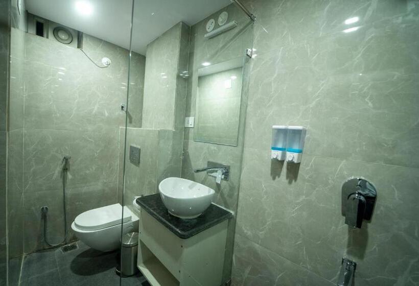 فندق Paras Heights