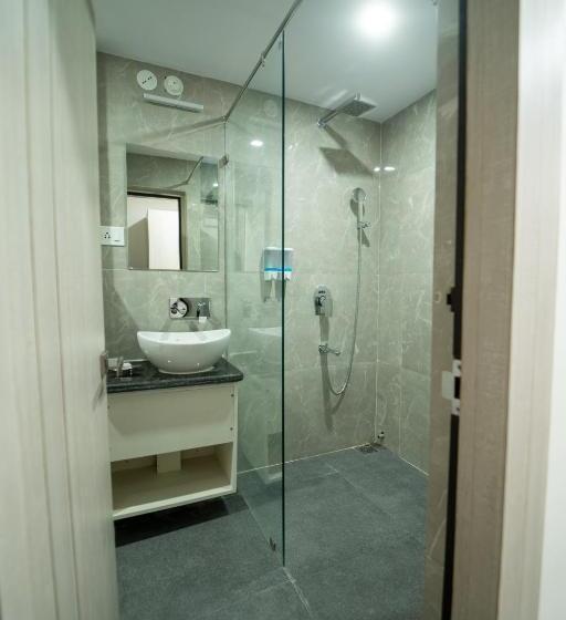 فندق Paras Heights