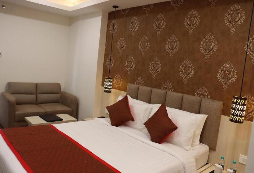 فندق Paras Heights