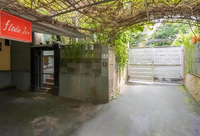 호텔 Reddoorz Near Rs Mitra Keluarga Depok