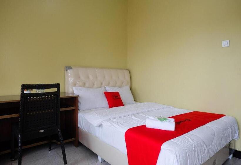 בית מלון כפרי Reddoorz Syariah Near Taman Rekreasi Kalianget Wonosobo