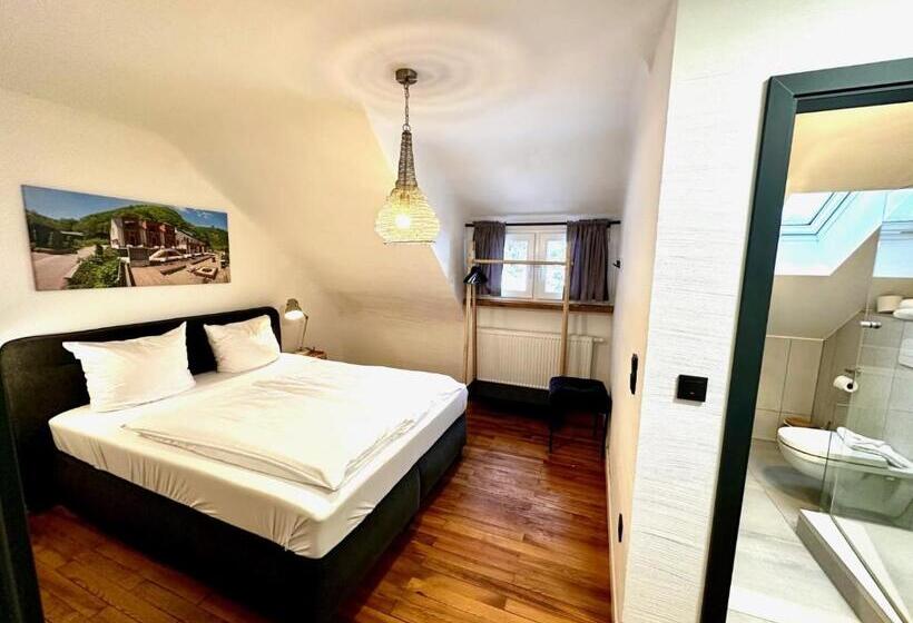 فندق Saarschleifenlodge