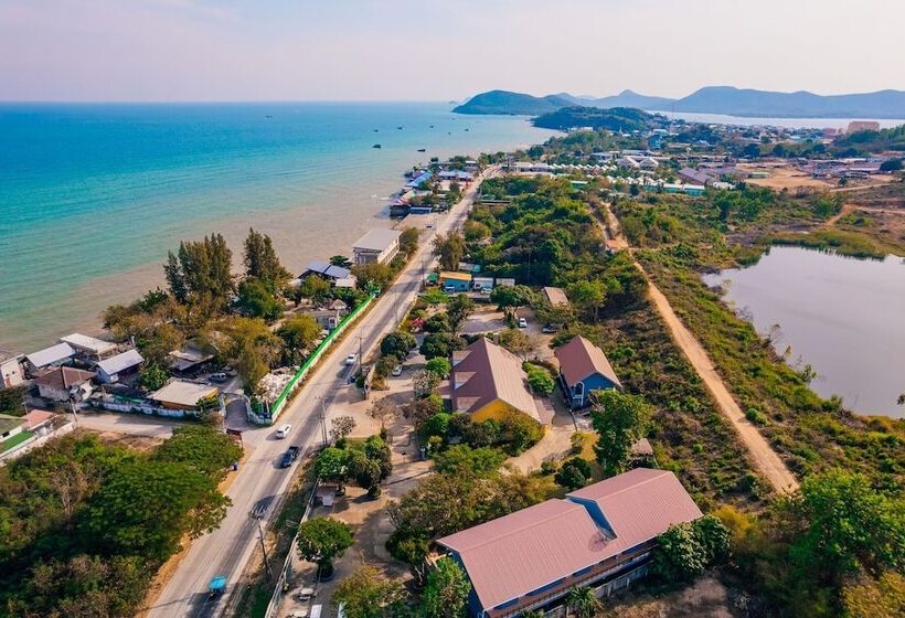 فندق Seattle Samaesarn Resort