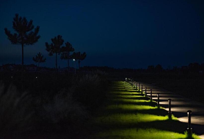 فندق Shambala Wellness Club