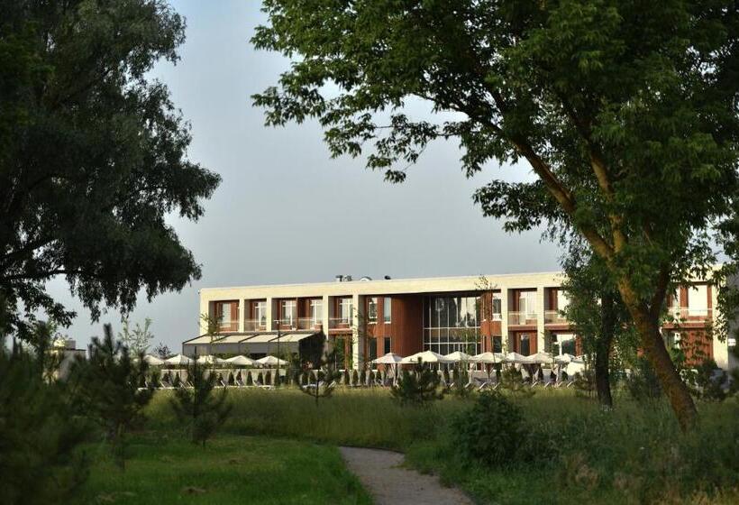 فندق Shambala Wellness Club