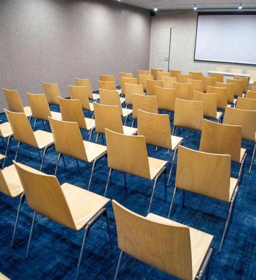 فندق Shambala Wellness Club