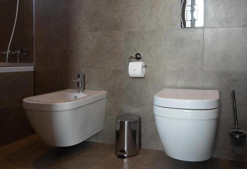 فندق Shambala Wellness Club