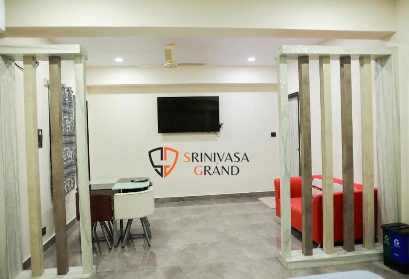 בית מלון כפרי Srinivasa Grand