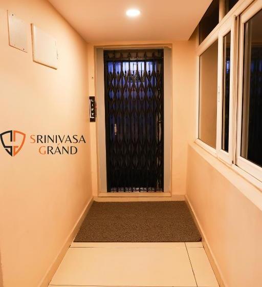 בית מלון כפרי Srinivasa Grand
