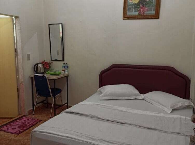 ホテル Sumatera Balige