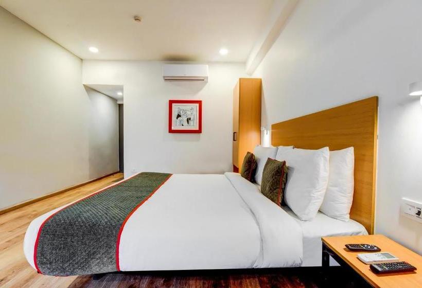 Отель Vaccinated Staff Oyo Town House 402 Santosh Palace