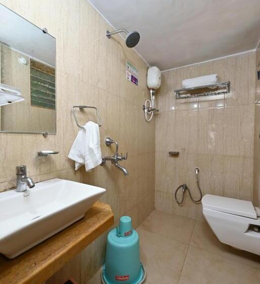 فندق Wairkar’s Sea Pearl Resort