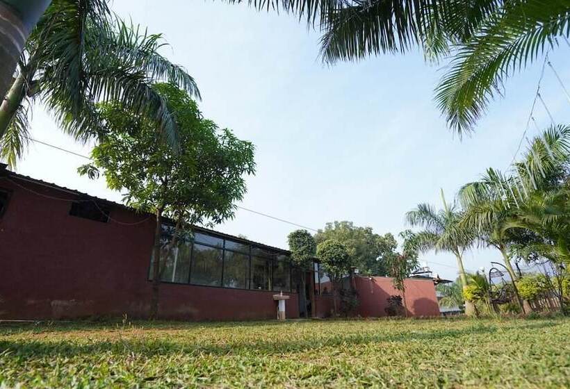 فندق Wanderlust Resort