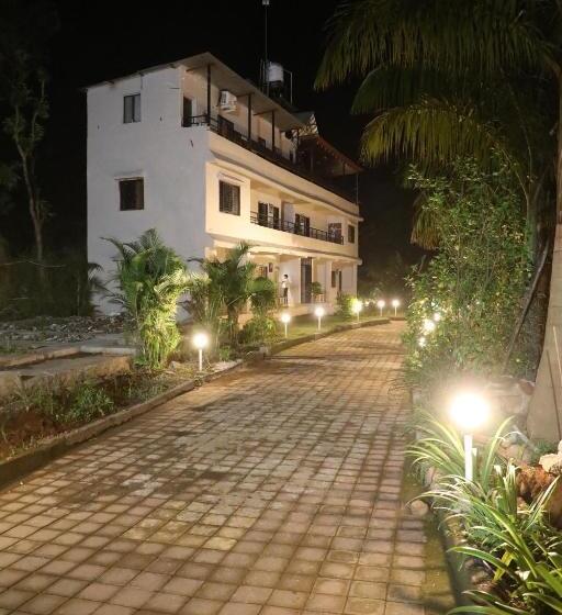 בית מלון כפרי Wanderlust Resort