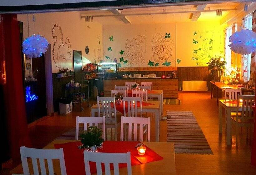 Majatalo Oravanpesä