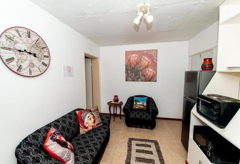 펜션 Halfmens Cc Elkoweru & Kliprand Guest House