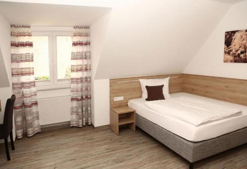 ペンション Gasthaus Zur Linde