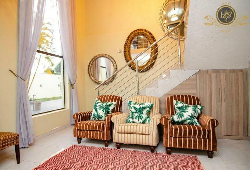 פנסיון House Of Sollys Guesthouse