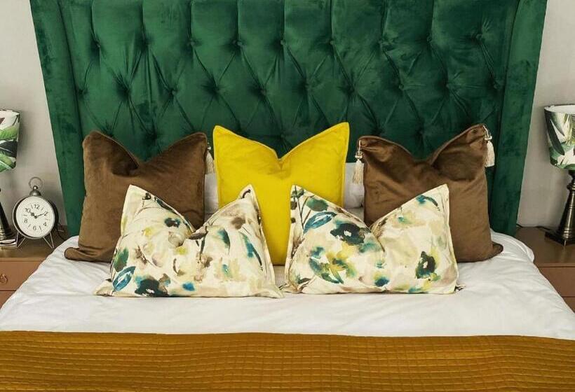 פנסיון House Of Sollys Guesthouse