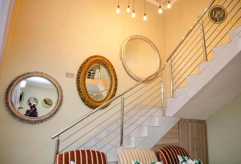 פנסיון House Of Sollys Guesthouse