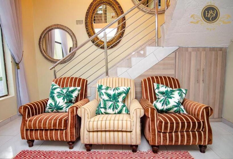 פנסיון House Of Sollys Guesthouse