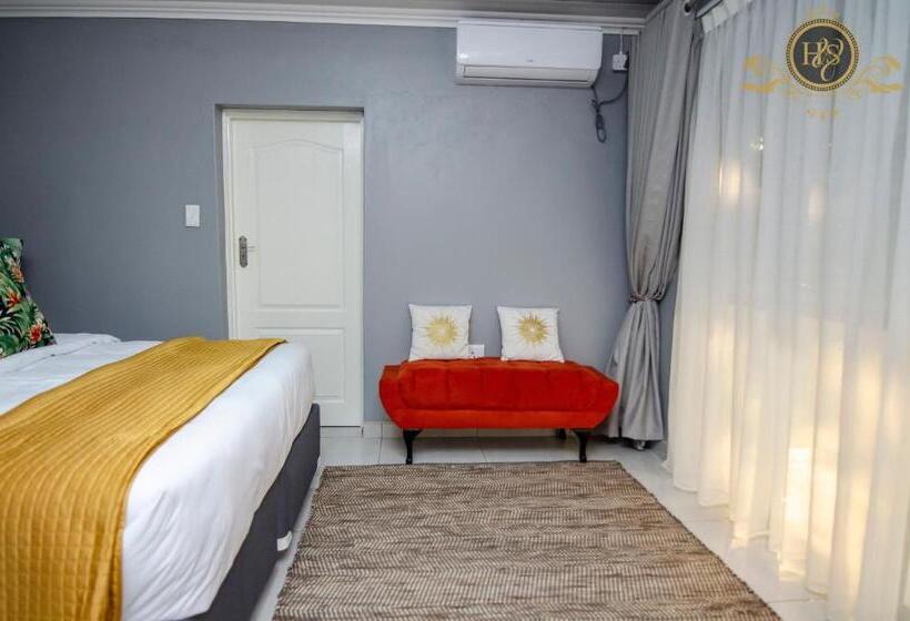 פנסיון House Of Sollys Guesthouse