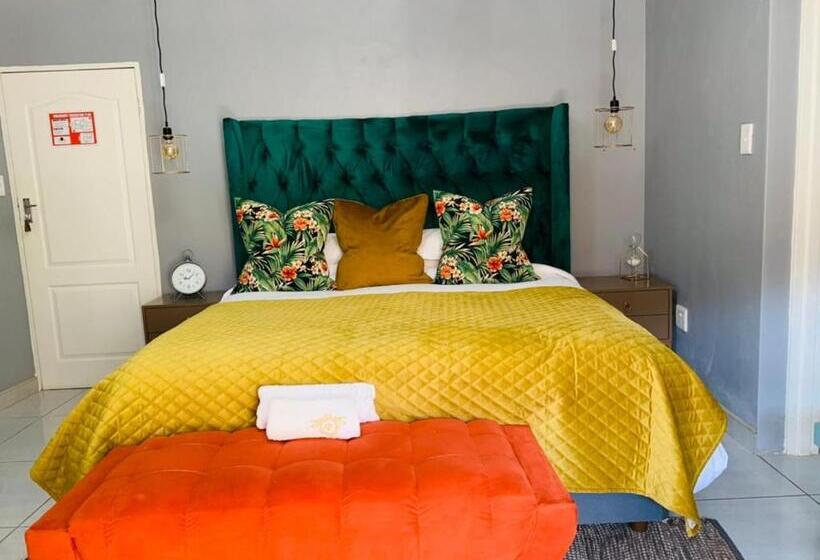 פנסיון House Of Sollys Guesthouse