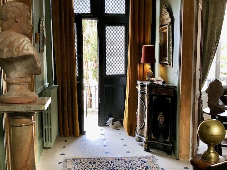 Пансион Manoir De La Croix Saint Louis Luxury Guest House